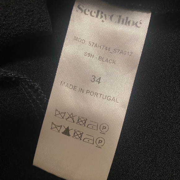 RUFFLE SLEEVE TOP - Picture 3 of 4